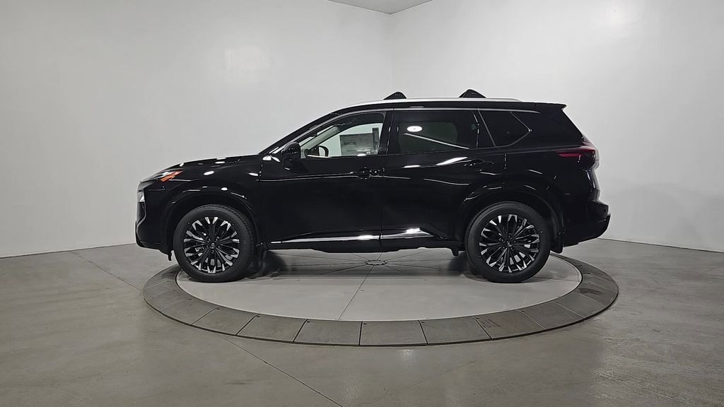 New 2026 Nissan Rogue Platinum image 2