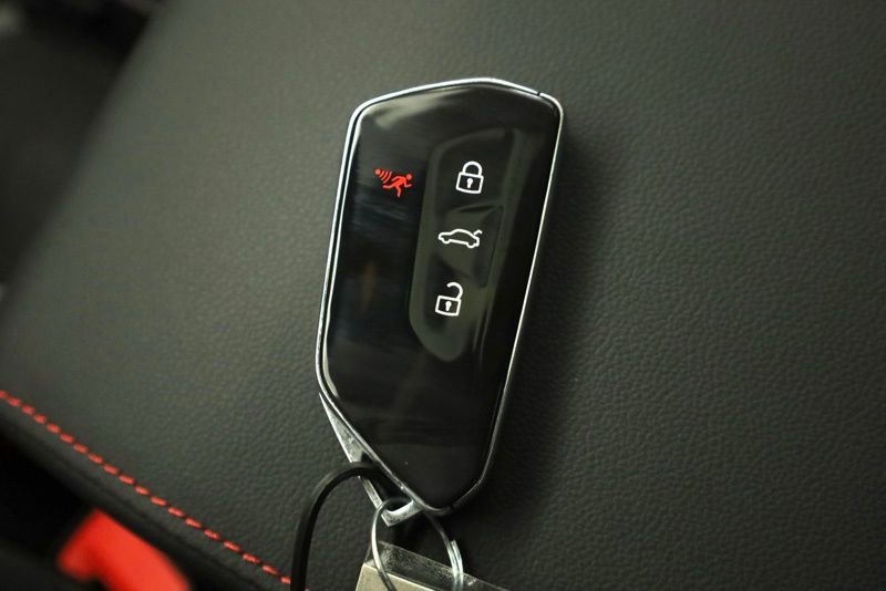 New 2026 Volkswagen GTI SE FWD image 40