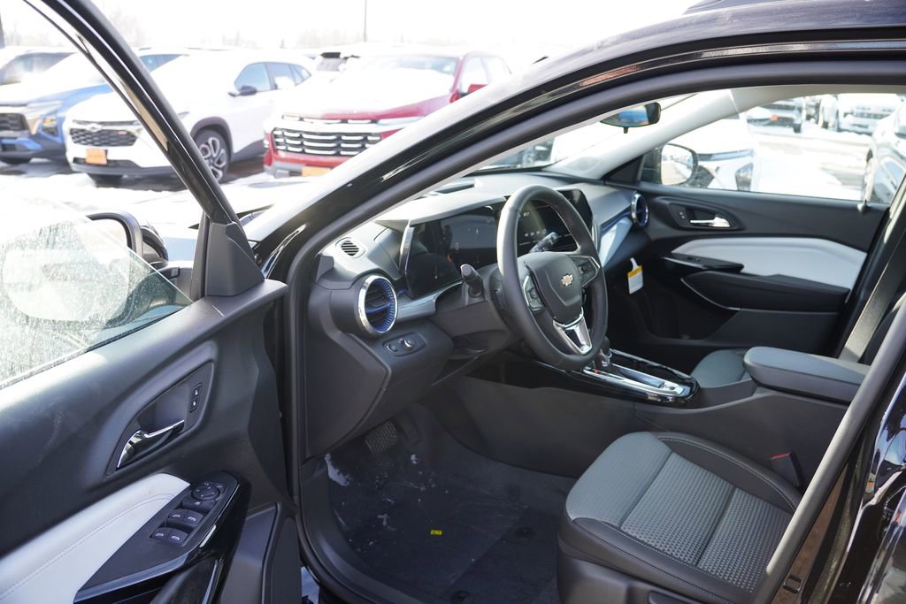 New 2026 Chevrolet Trax LT w/ Driver Confidence Package image 10