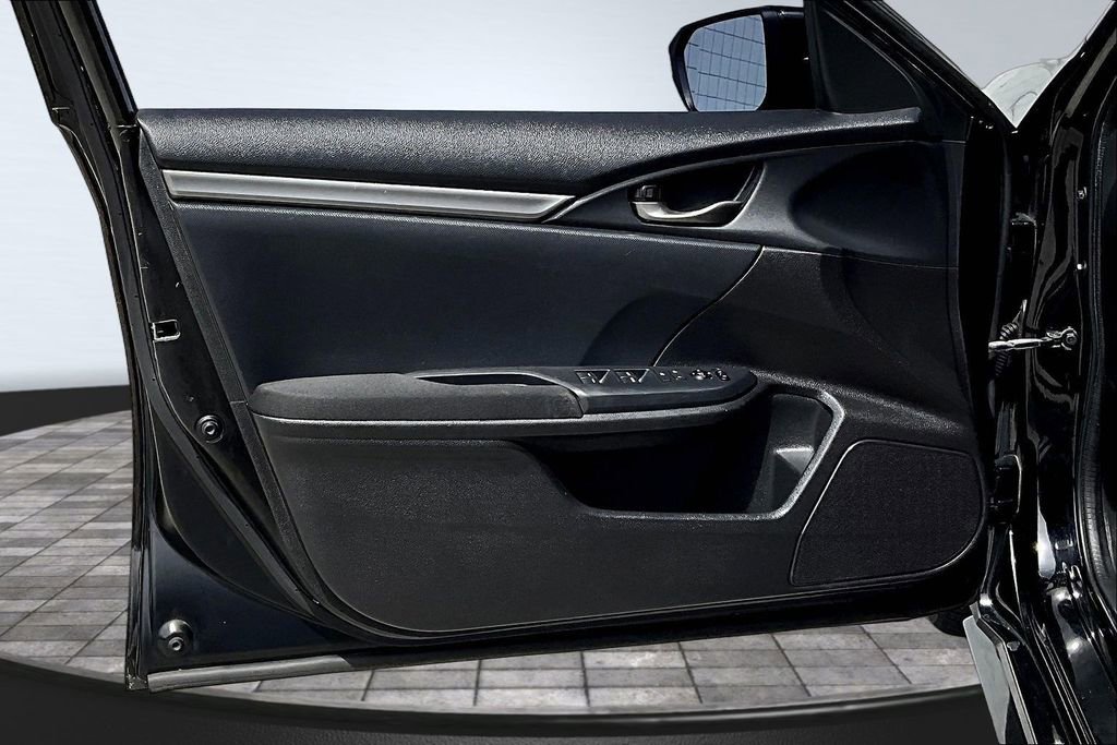 Used 2017 Honda Civic Sport image 13