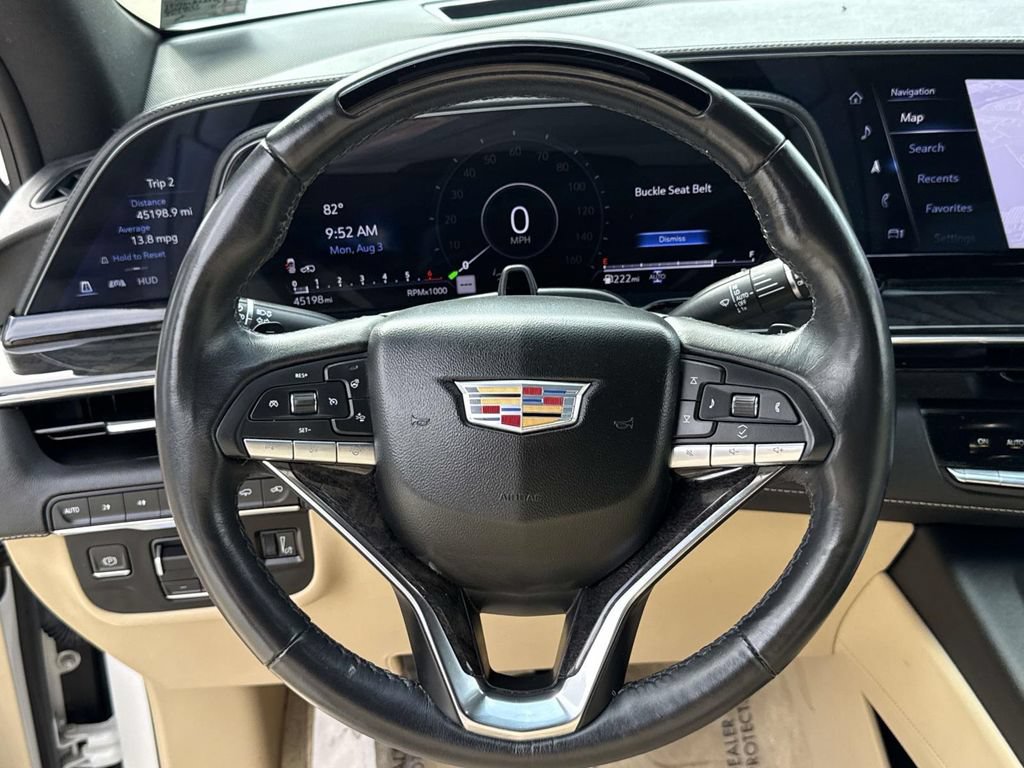 Used 2023 Cadillac Escalade Premium Luxury w/ Performance Package AWD/4WD image 32