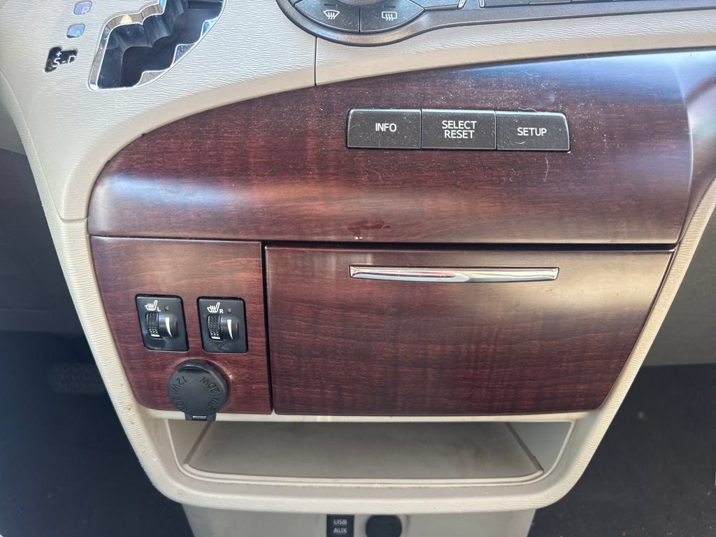Used 2011 Toyota Sienna Limited FWD image 23
