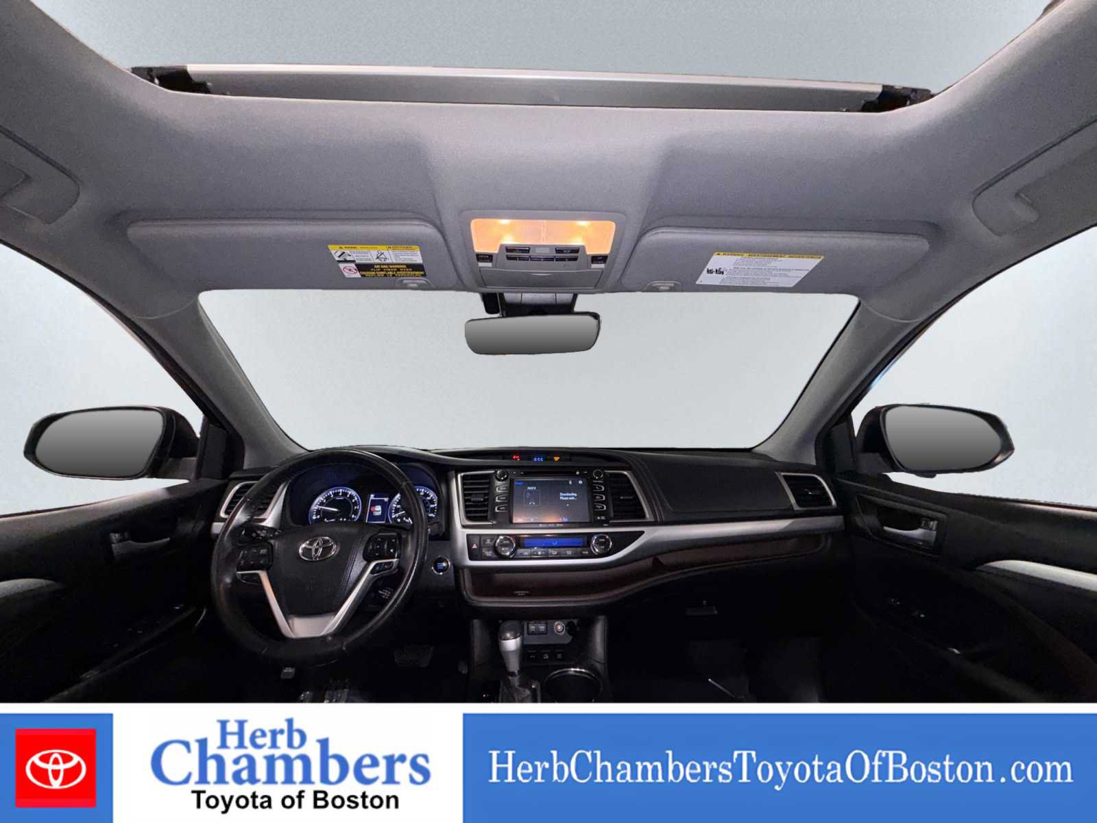 Certified 2017 Toyota Highlander XLE AWD/4WD image 6