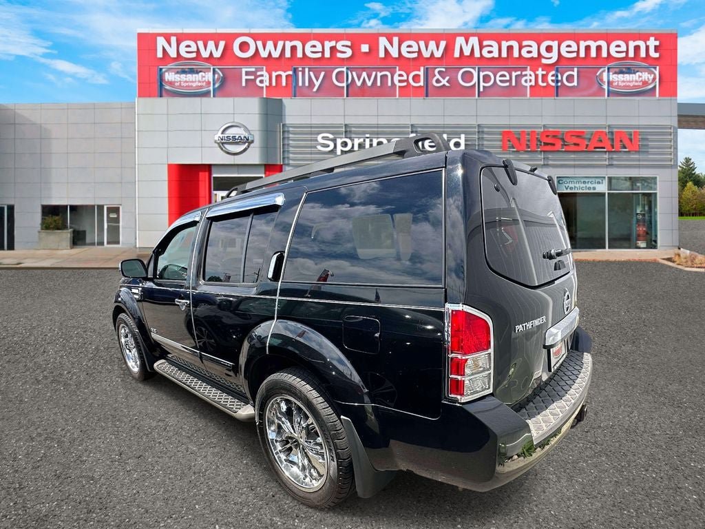 Used 2008 Nissan Pathfinder LE AWD/4WD image 6