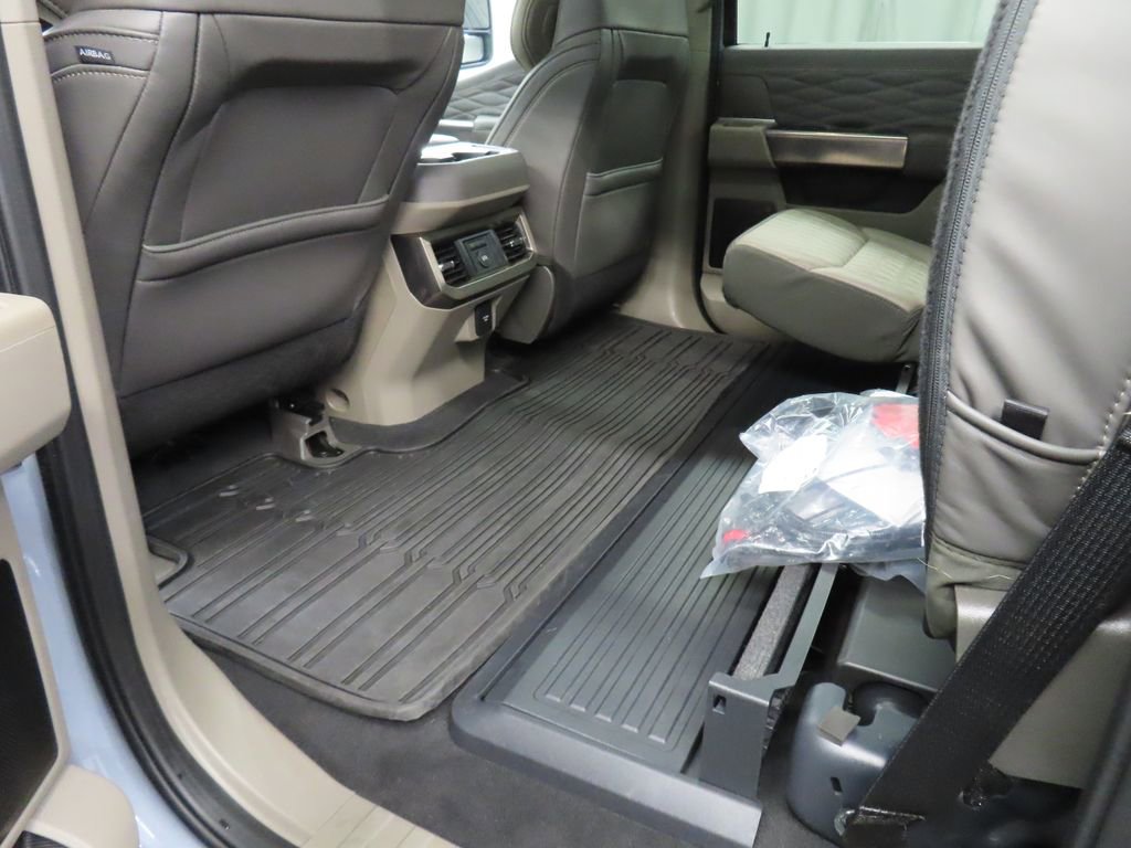 Used 2025 Ford F350 Platinum w/ Platinum Plus Package AWD/4WD image 58