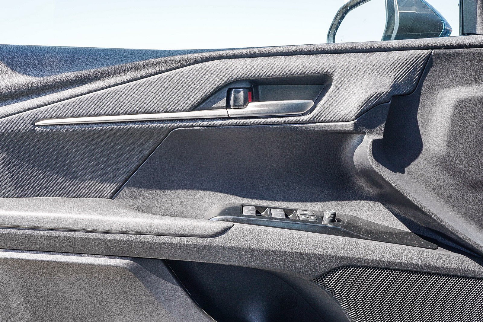 New 2026 Toyota Camry SE FWD image 21