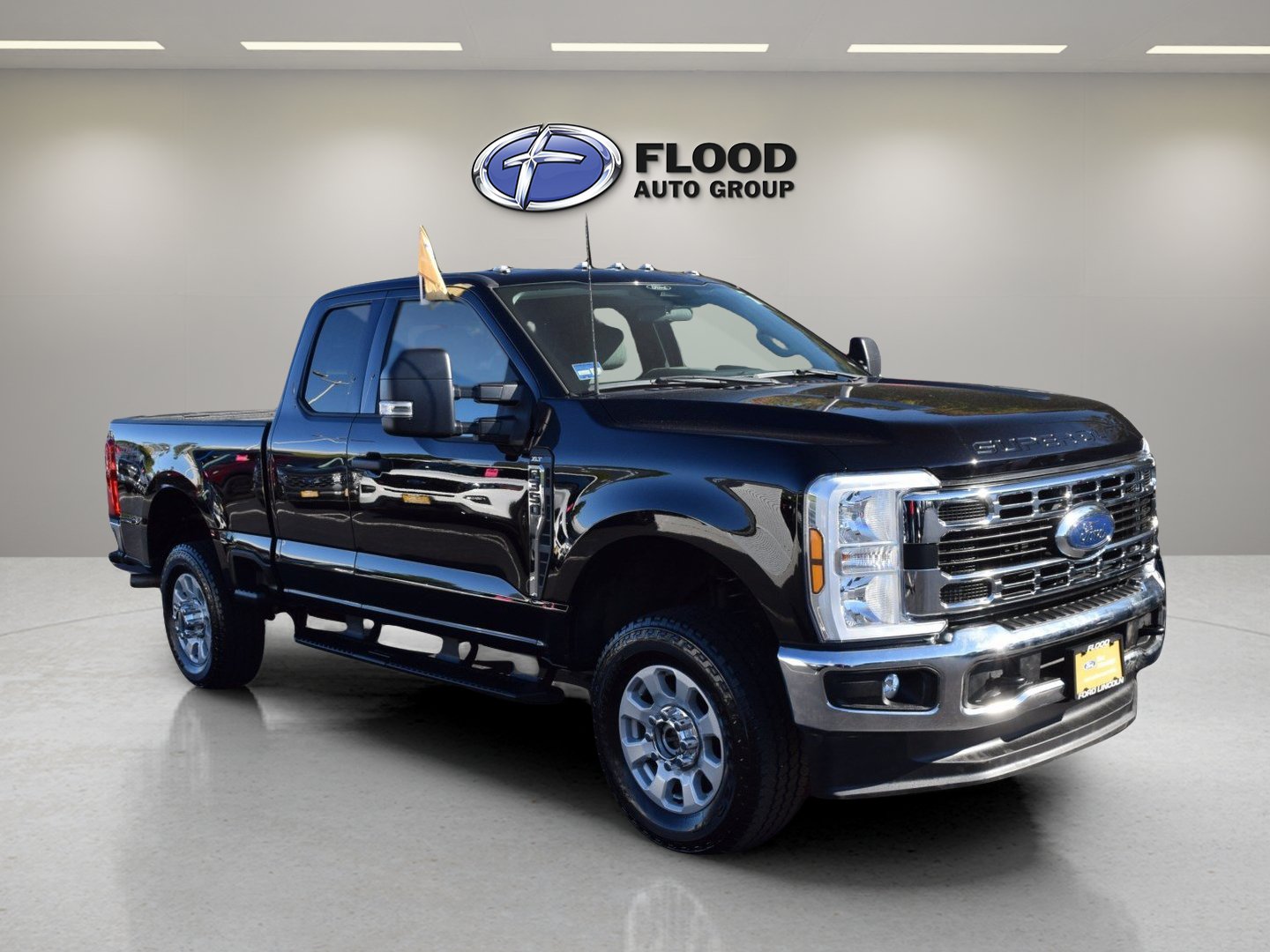 Used 2024 Ford F350 XLT w/ FX4 Off-Road Package AWD/4WD image 1