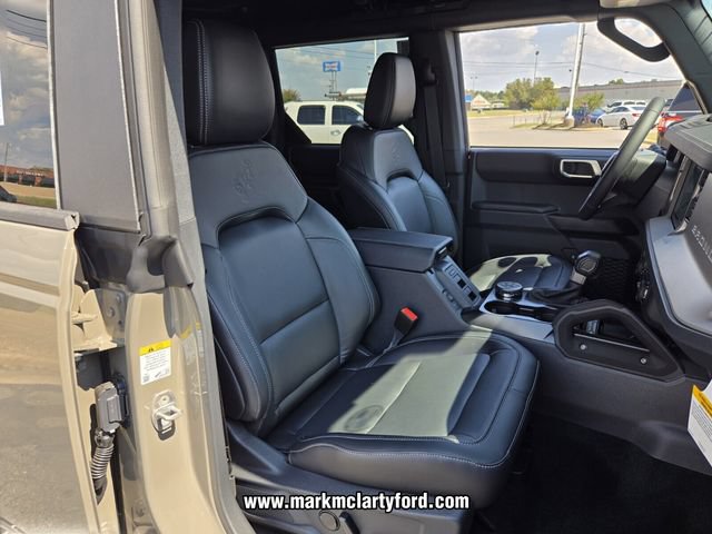 New 2026 Ford Bronco Outer Banks w/ Sasquatch Package AWD/4WD image 16