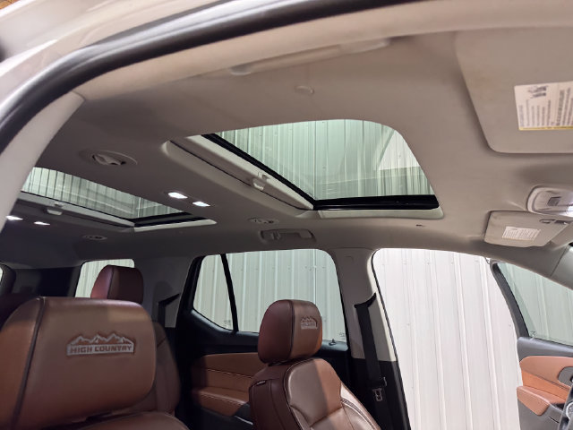 Used 2019 Chevrolet Traverse High Country w/ LPO, Floor Liner Package AWD/4WD image 28