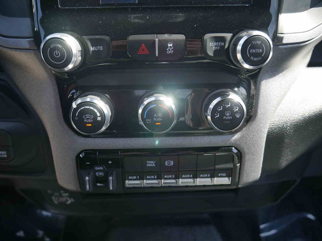 New 2026 RAM 5500 Tradesman image 25