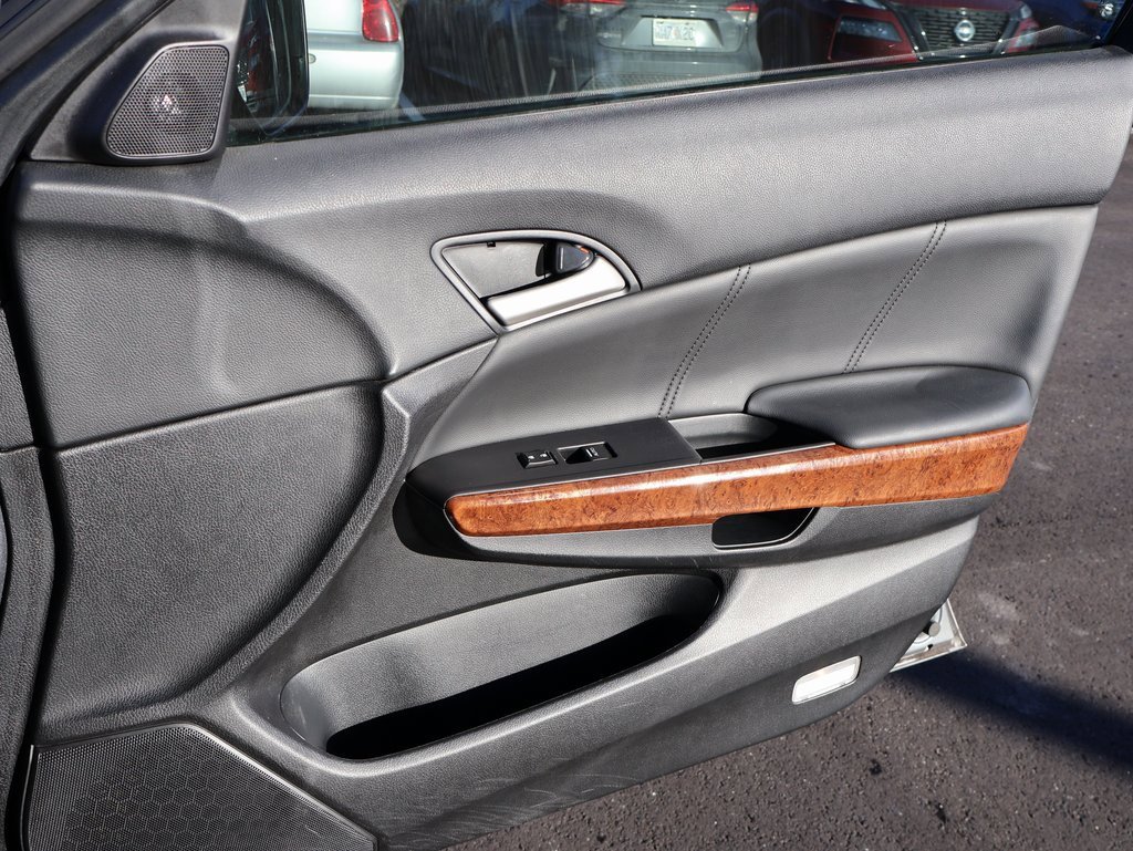 Used 2012 Honda Accord EX-L image 11