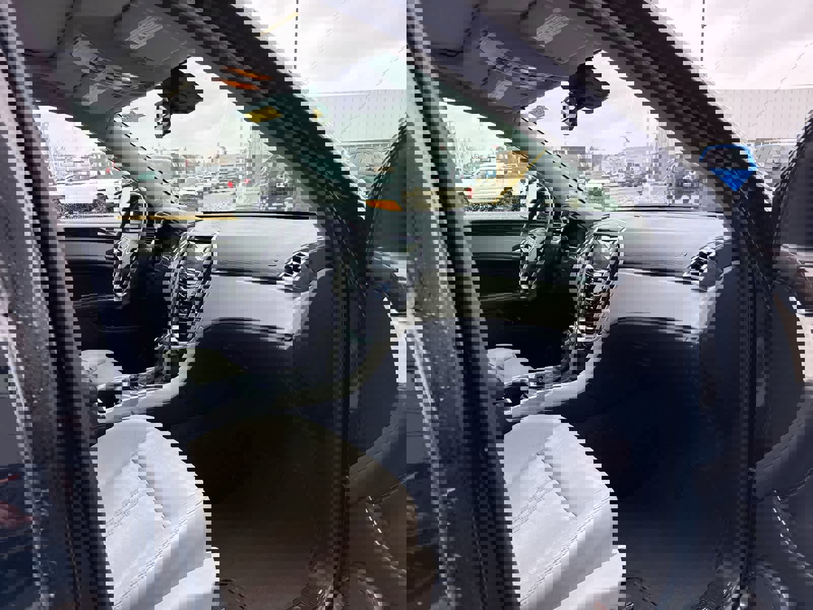 Used 2016 Cadillac SRX Performance w/ Driver Awareness Package image 11