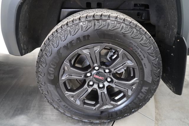 Used 2025 GMC Canyon Elevation w/ Convenience Package image 44