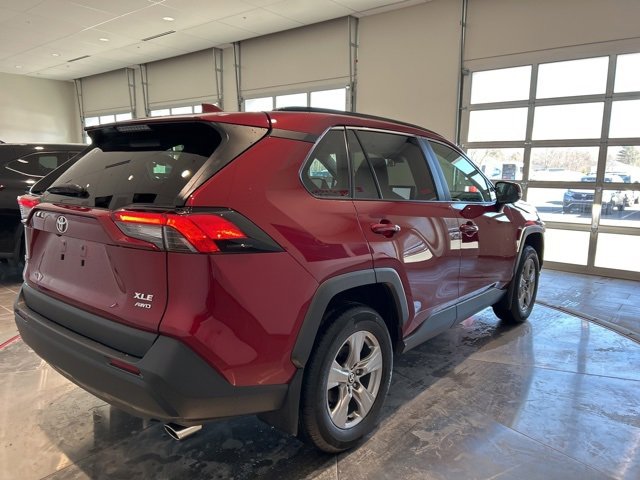 Used 2025 Toyota RAV4 XLE w/ Convenience Package image 8