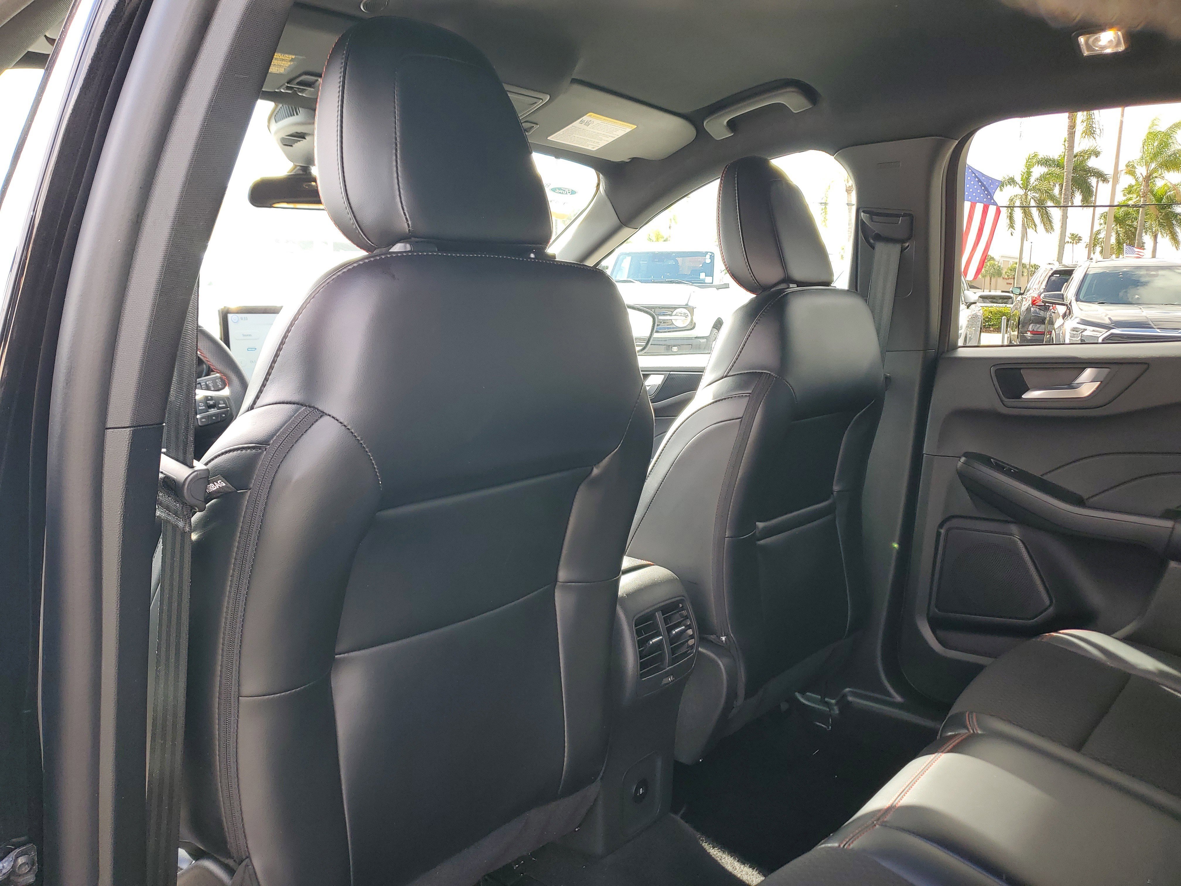 Certified 2024 Ford Escape ST-Line w/ Tech Pack #1 image 19