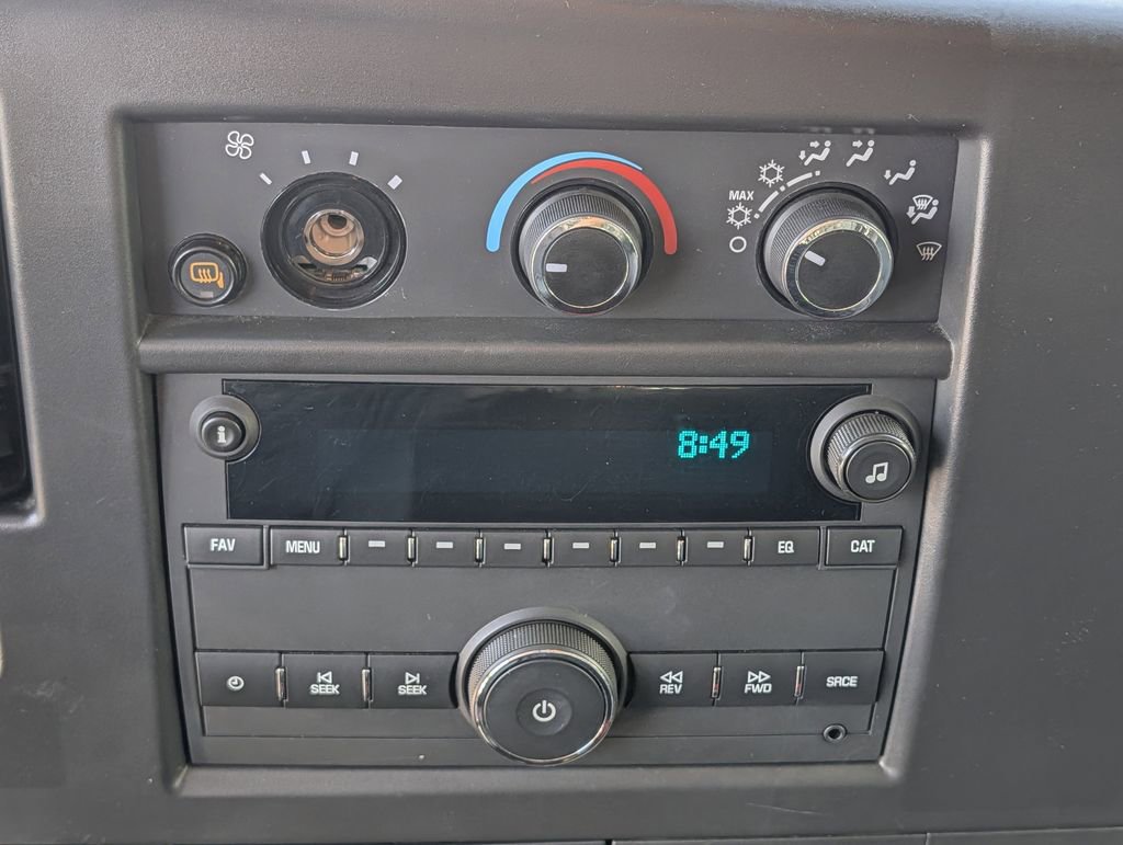 Used 2024 GMC Savana 2500 w/ Driver Convenience Package RWD image 18