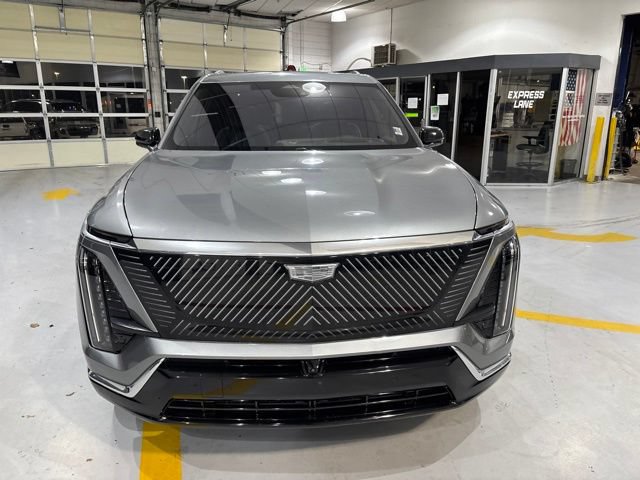 Certified 2026 Cadillac Vistiq Premium Luxury AWD/4WD image 2