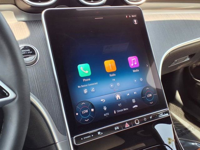 Used 2025 Mercedes-Benz C 300 4MATIC Sedan image 5