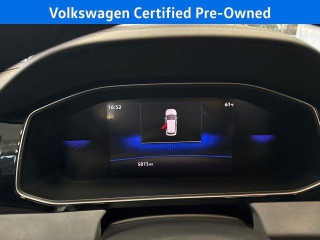 Used 2025 Volkswagen Jetta SE w/ Sunroof Package FWD image 19
