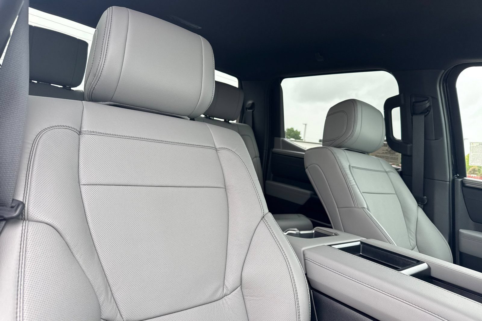 New 2026 Toyota Tundra Limited AWD/4WD image 18