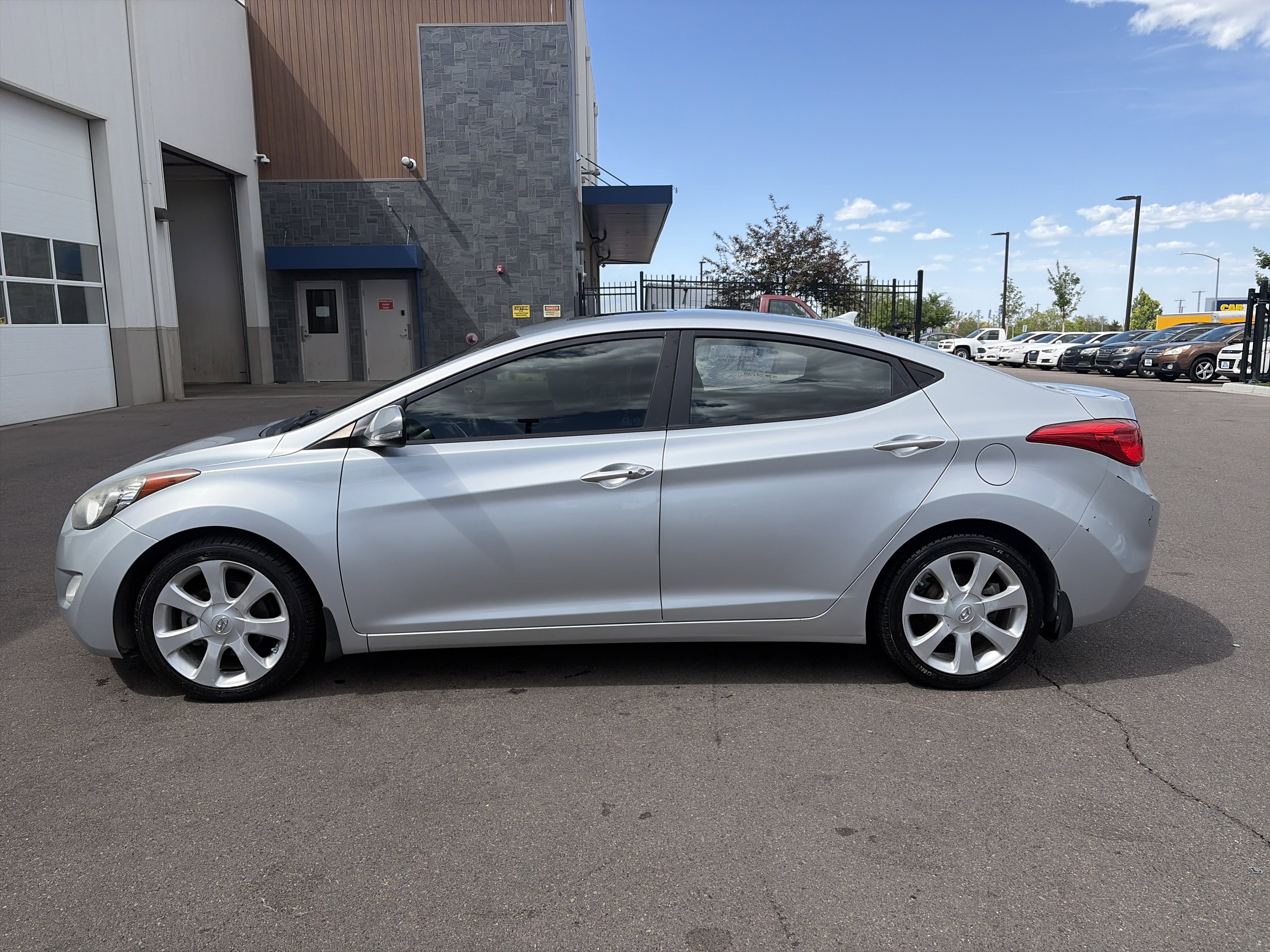 Used 2013 Hyundai Elantra Limited w/ Technology Pkg FWD image 6