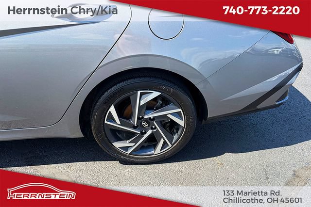 Used 2024 Hyundai Elantra SEL w/ Convenience Package FWD image 23