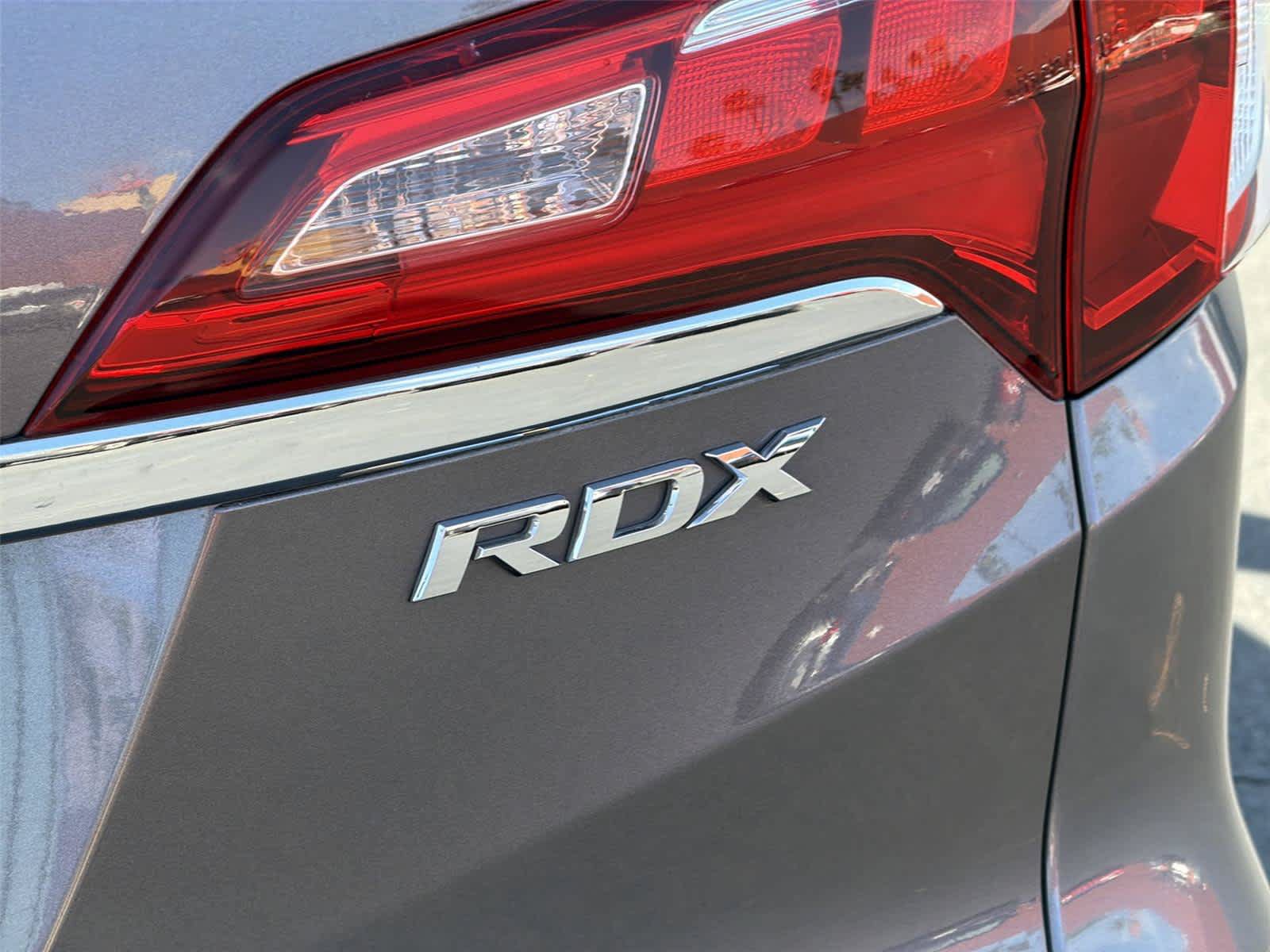 Used 2017 Acura RDX w/ Tech & AcuraWatch Plus Pack FWD image 8