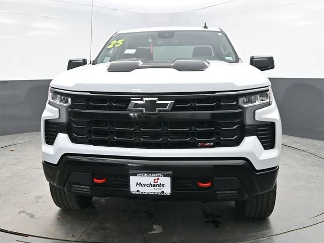 Used 2025 Chevrolet Silverado 1500 LT Trail Boss w/ Protection Package AWD/4WD image 2