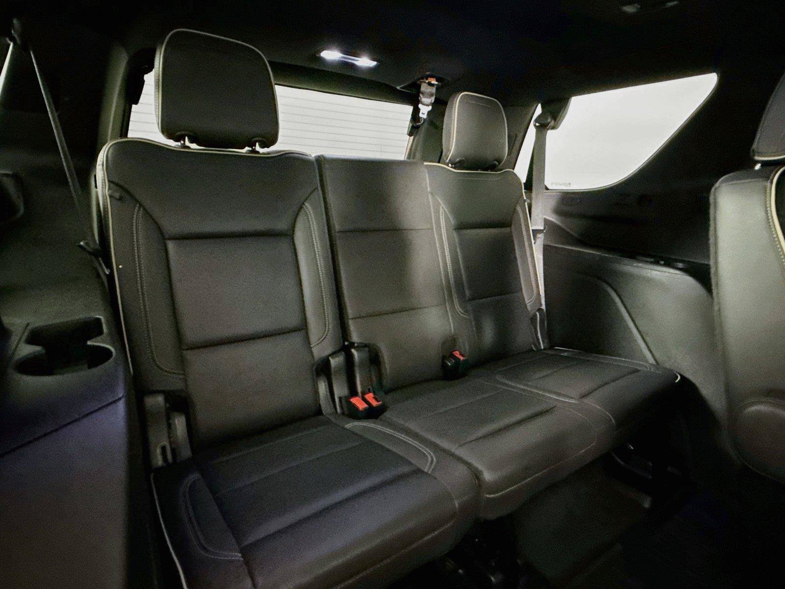 Used 2023 GMC Yukon SLT RWD image 42