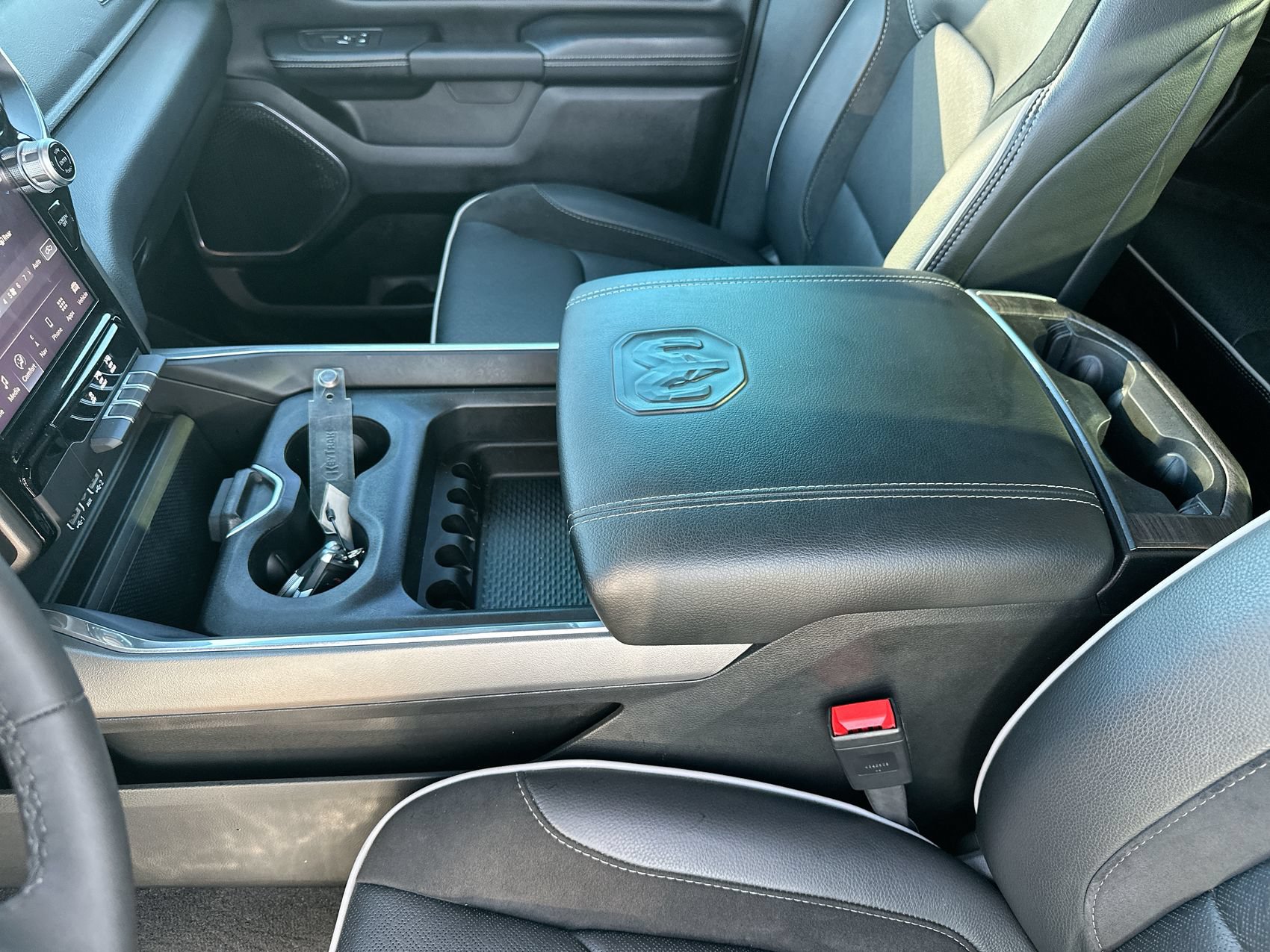 Used 2026 RAM 1500 Laramie AWD/4WD image 21