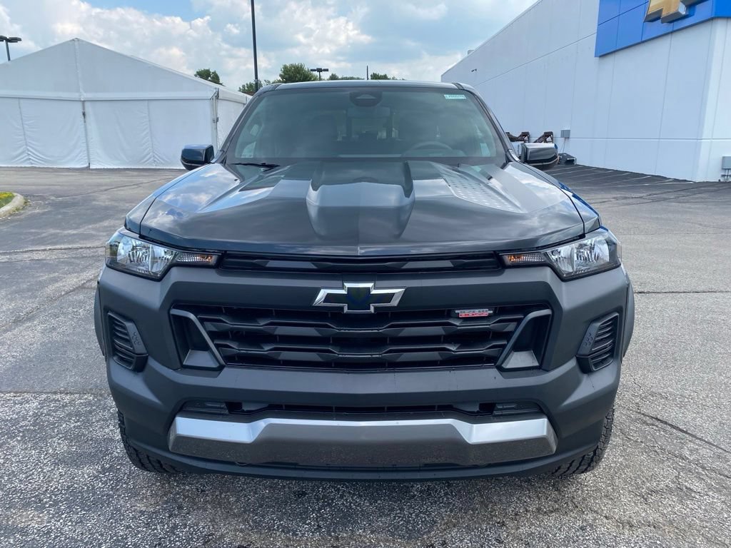 New 2026 Chevrolet Colorado Trail Boss AWD/4WD image 2
