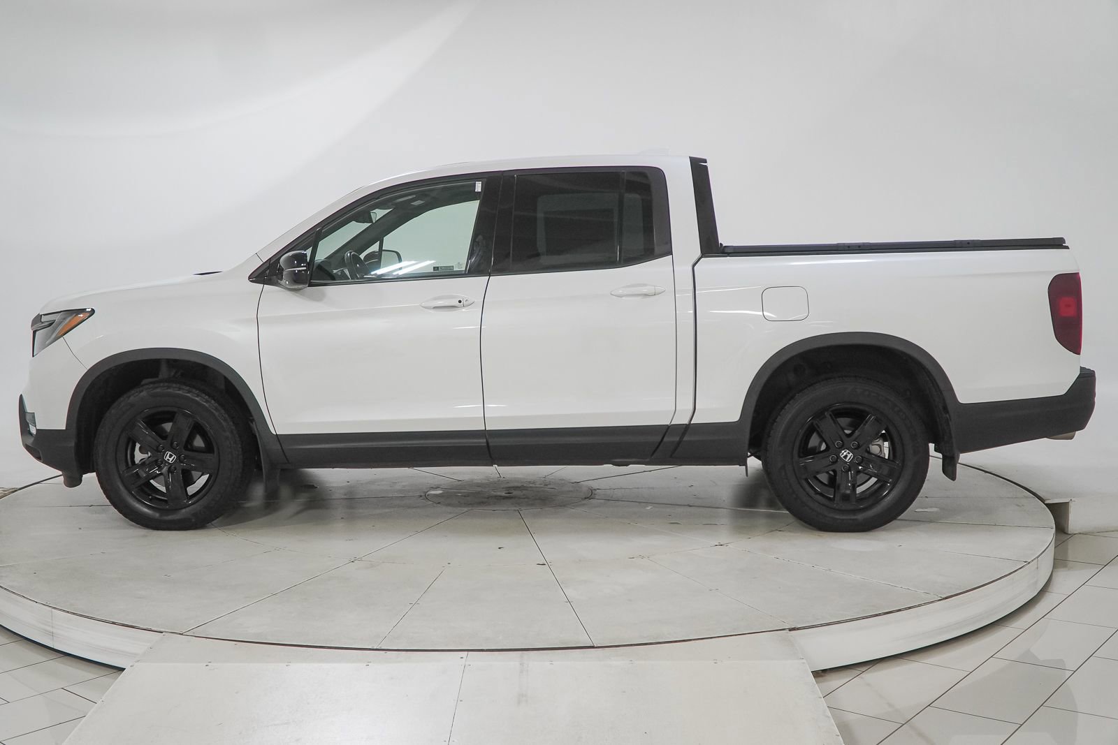 Used 2023 Honda Ridgeline Black Edition image 6