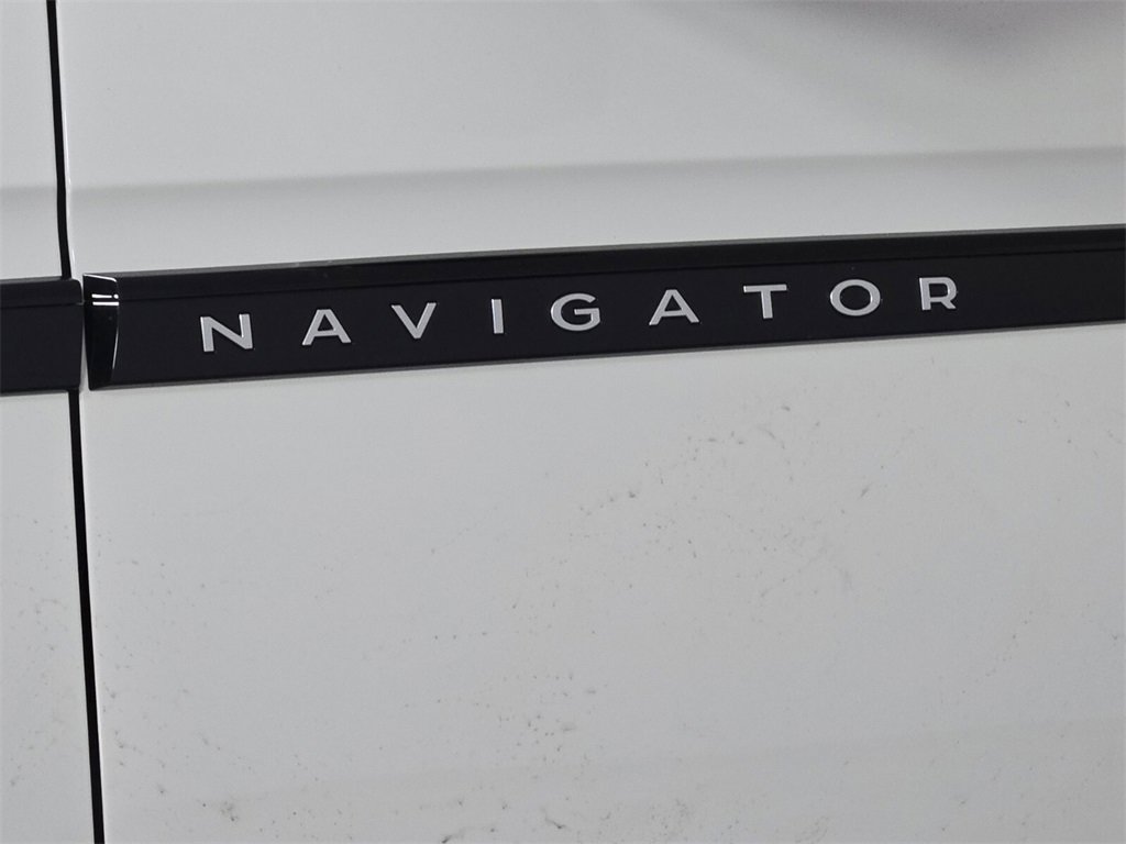 New 2026 Lincoln Navigator L Black Label image 6