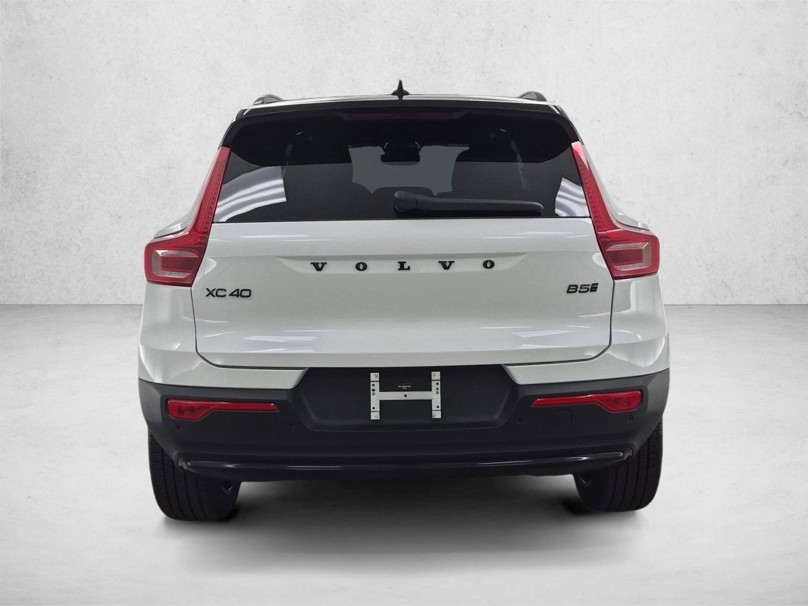 Used 2026 Volvo XC40 B5 Ultra AWD/4WD image 11