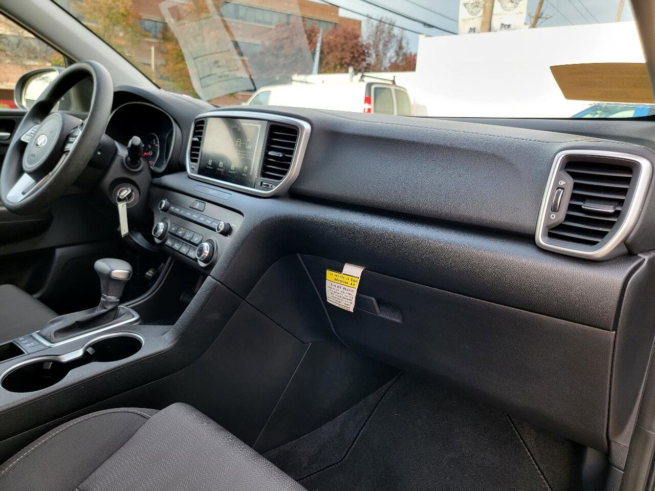 Used 2020 Kia Sportage LX image 23