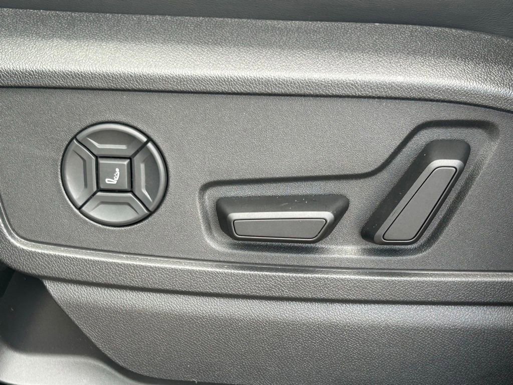New 2025 Audi SQ5 Premium Plus image 82