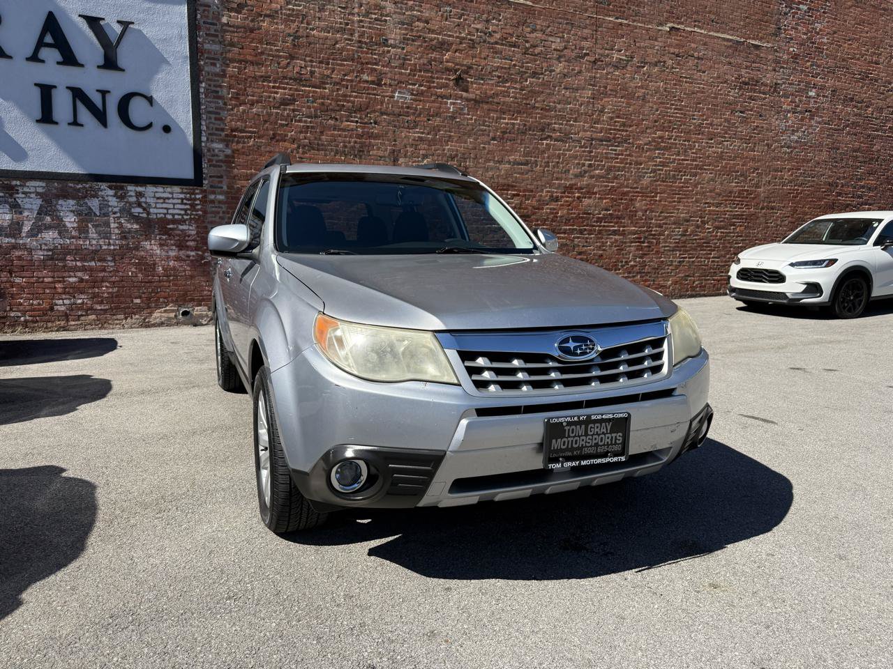 Used 2012 Subaru Forester 2.5X Premium w/ All-Weather Pkg AWD/4WD image 2