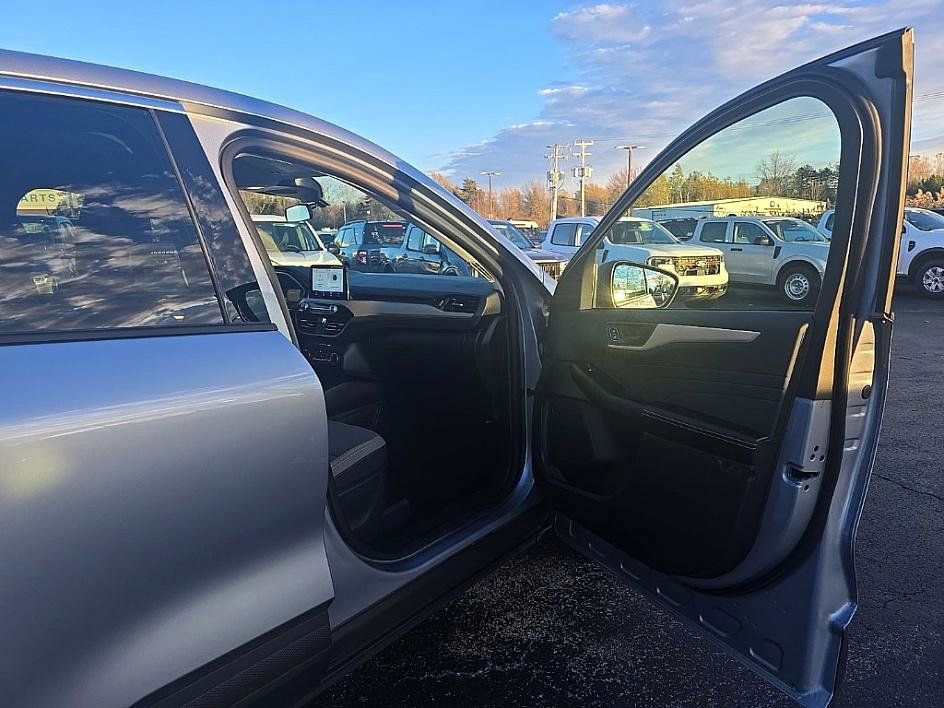 Used 2022 Ford Escape SE w/ Convenience Package image 34