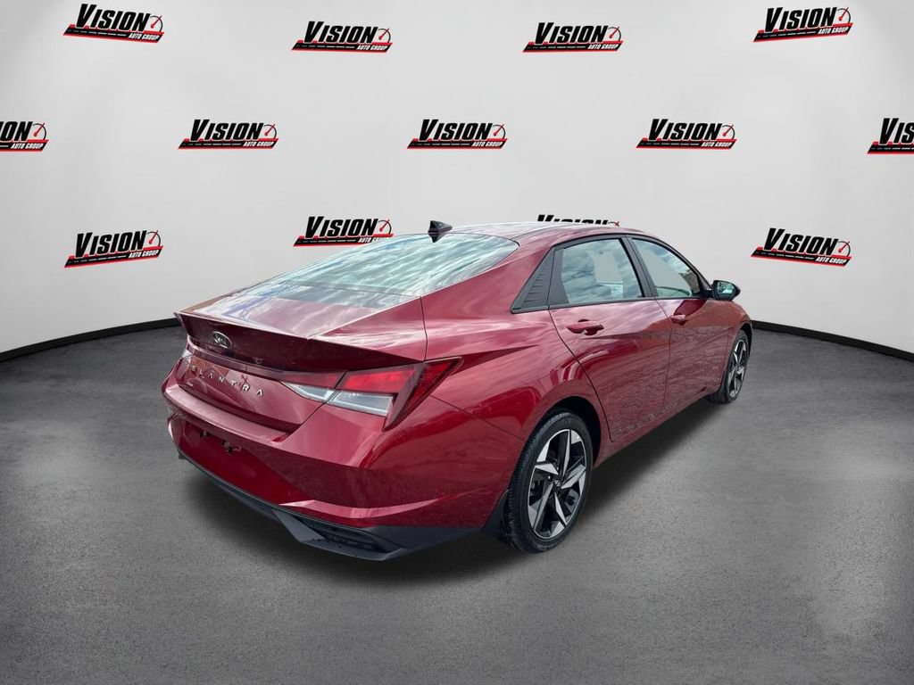 Certified 2023 Hyundai Elantra SEL w/ Convenience Package FWD image 5