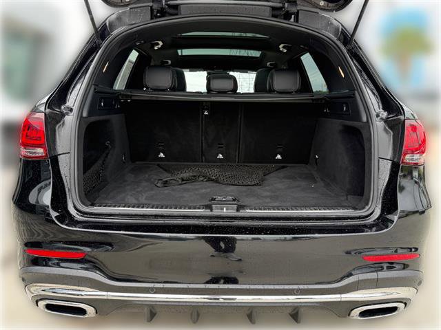 Used 2022 Mercedes-Benz GLC 300 image 7