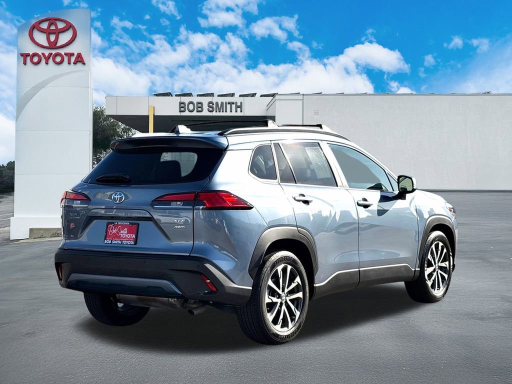 Certified 2023 Toyota Corolla Cross XLE image 6