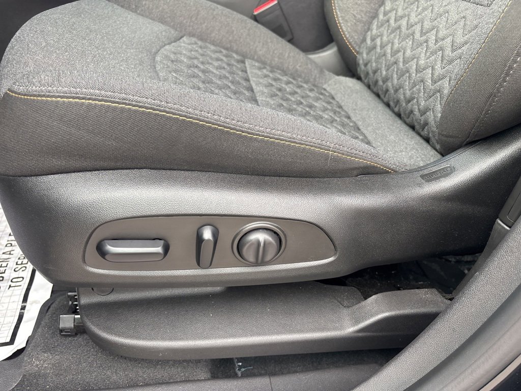 Used 2024 Chevrolet Equinox LT w/ LPO, Floor Liner Package image 19