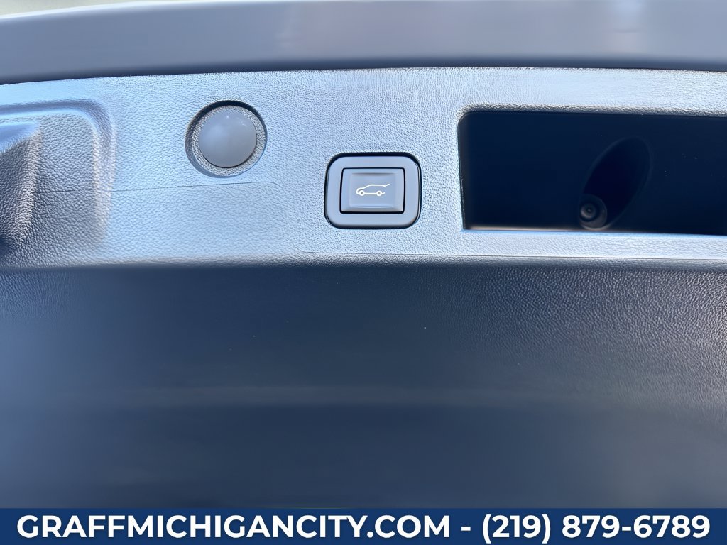 New 2027 Chevrolet Equinox RS w/ Safety and Technology Package AWD/4WD image 32