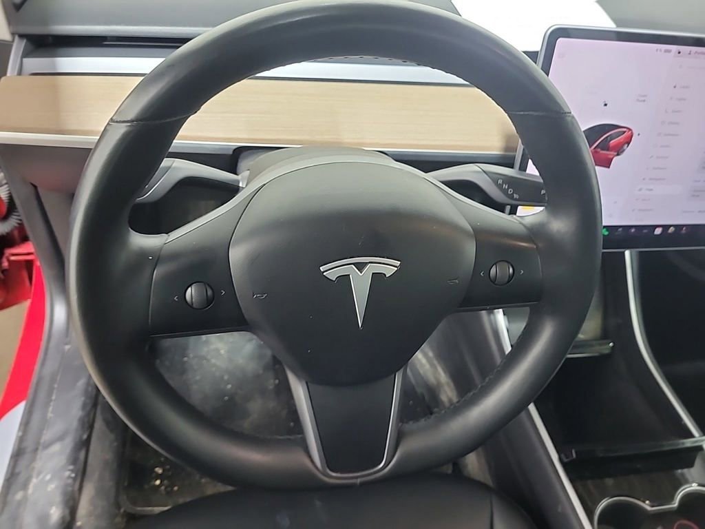 Used 2018 Tesla Model 3 Long Range image 10