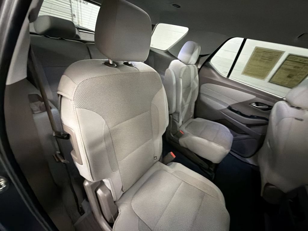 Used 2020 Chevrolet Traverse LT FWD image 25