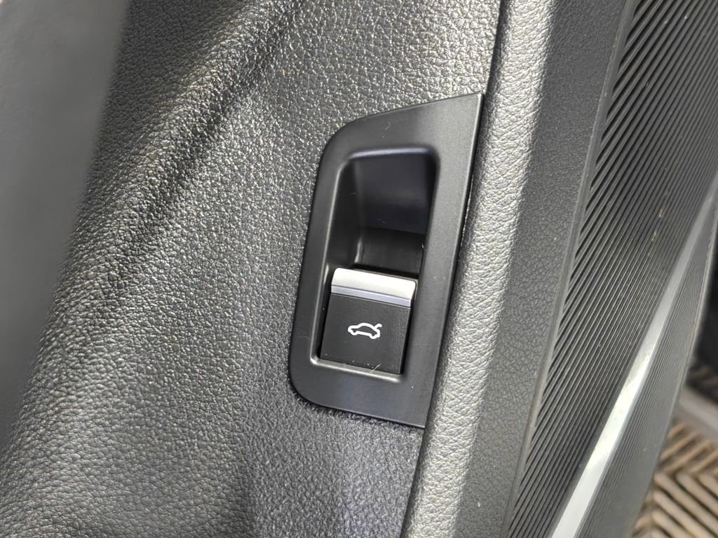 Used 2025 Audi Q7 2.0T Premium Plus w/ Premium Plus Package image 85