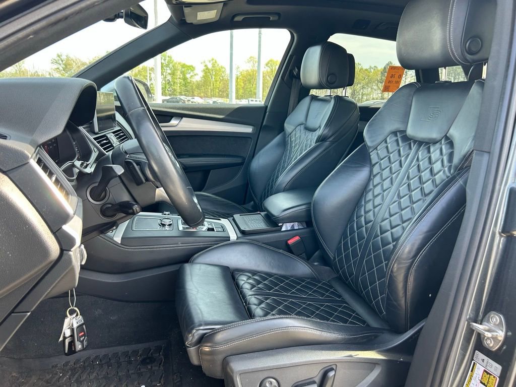 Used 2018 Audi SQ5 Premium Plus w/ Navigation Package image 12