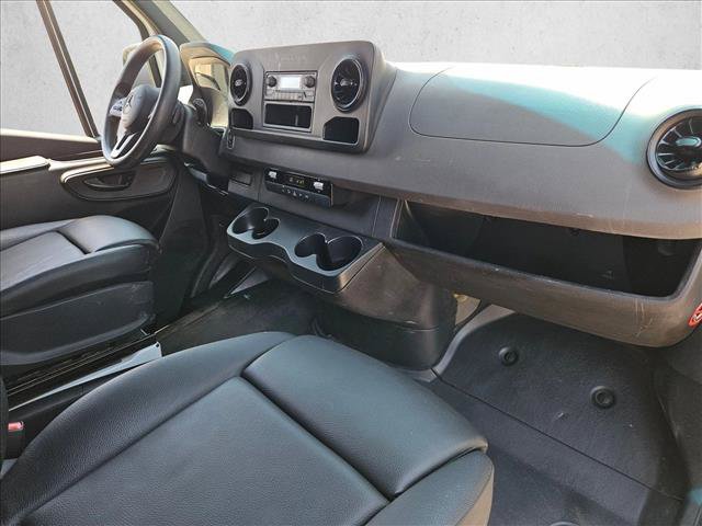 Used 2022 Mercedes-Benz Sprinter 2500 image 20