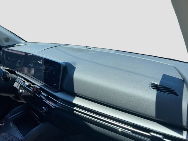 New 2026 Kia Sportage LX FWD image 28
