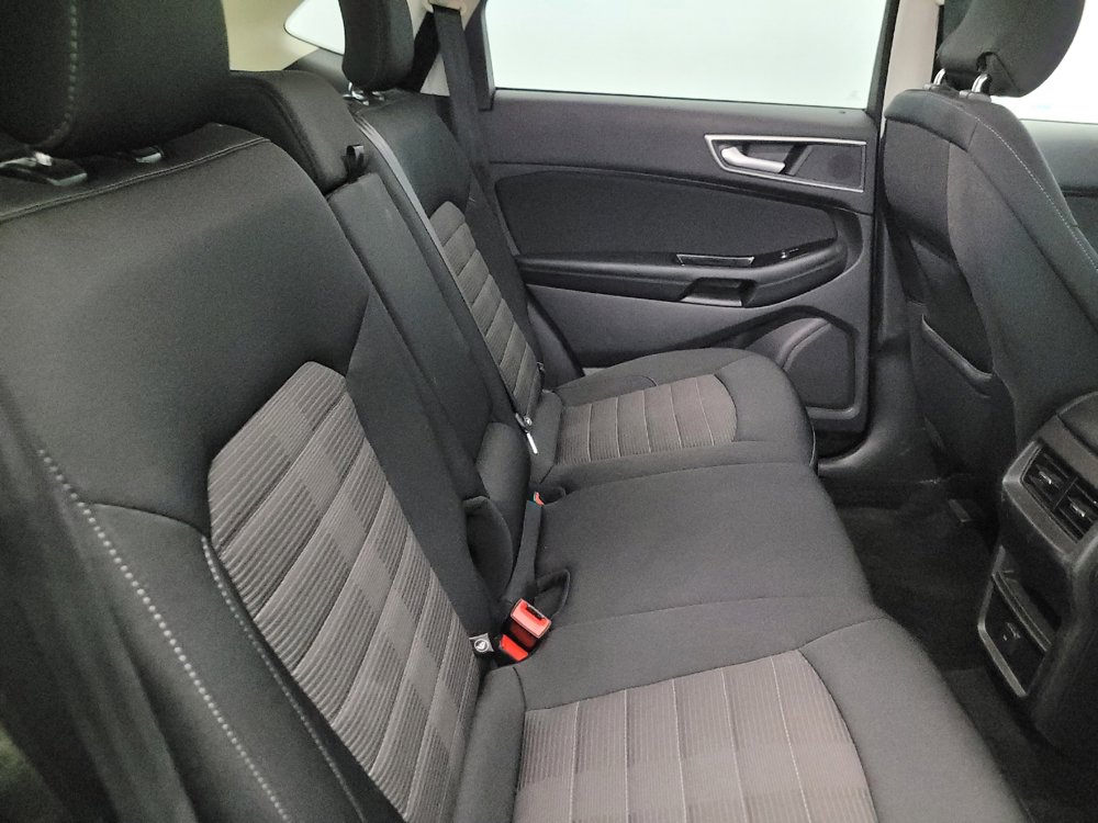 Used 2018 Ford Edge SEL AWD/4WD image 19